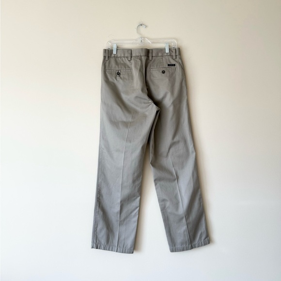 Dockers D2 Signature Straight Fit Flat Front Khakis Pants Size 33 x 32 - Picture 2 of 8